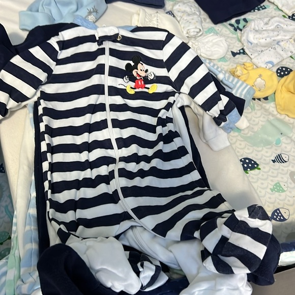 Onesies, hat, mittens, suckes, two pics suite. - Picture 10 of 17